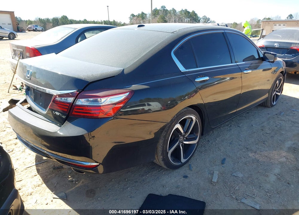 2017 HONDA ACCORD VIN: 1HGCR3F00HA004780