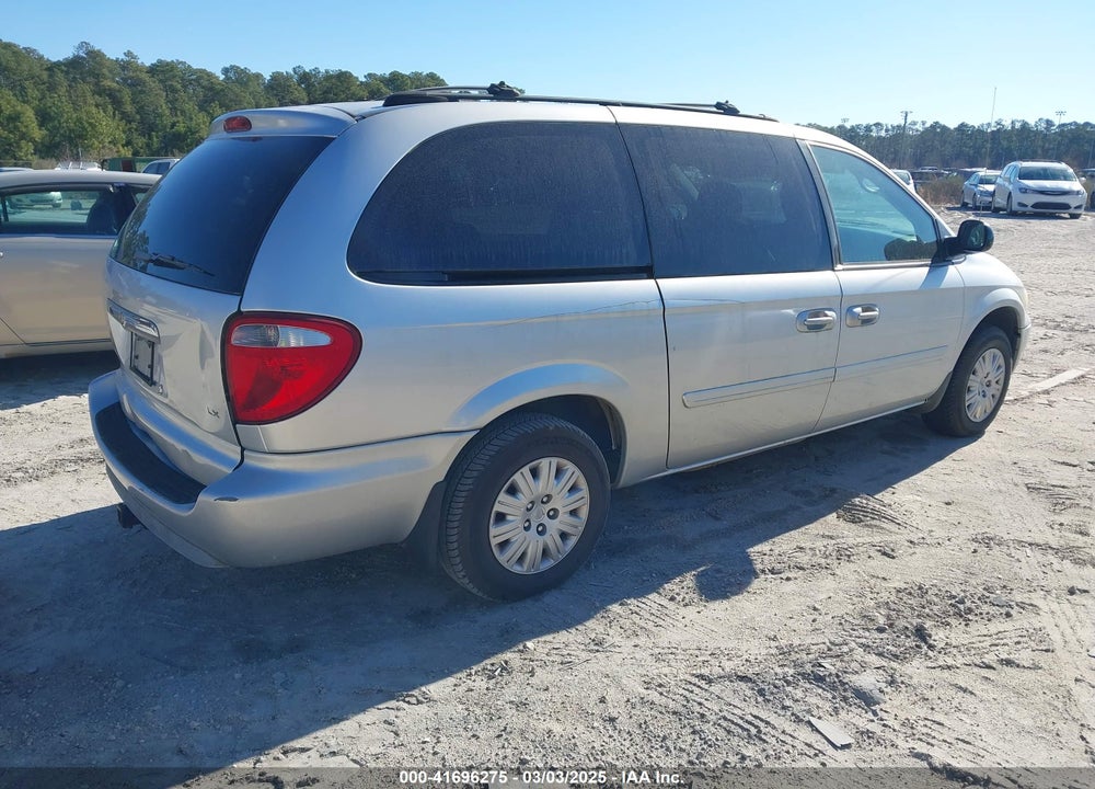 2005 CHRYSLER TOWN & COUNTRY LX VIN: 2C4GP44R55R466921