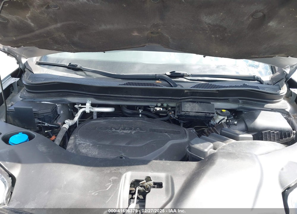 2021 HONDA PASSPORT VIN: 5FNYF8H24MB004016