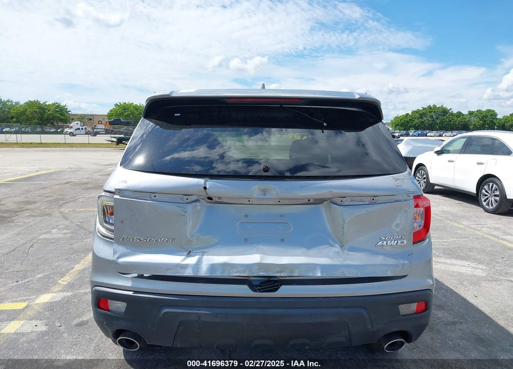 2021 HONDA PASSPORT VIN: 5FNYF8H24MB004016