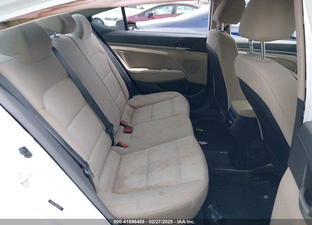 2018 HYUNDAI ELANTRA SEL VIN: 5NPD84LF4JH236639