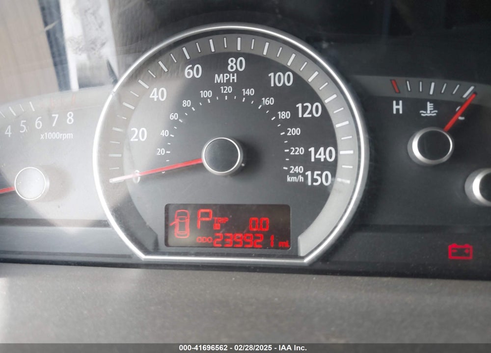 2009 KIA BORREGO VIN: KNDJJ741095039023
