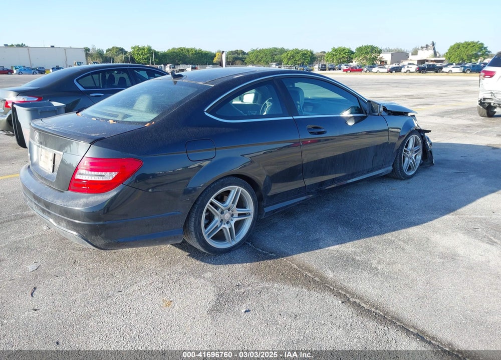 2013 MERCEDES-BENZ C 250 VIN: WDDGJ4HB5DG085073