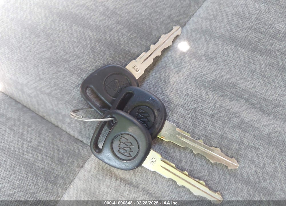 2005 BUICK LESABRE VIN: 1G4HP52K25U186873