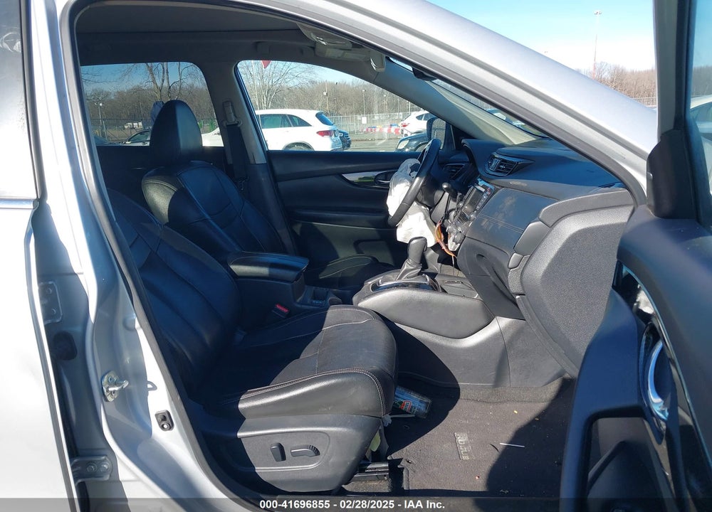2019 NISSAN ROGUE SL VIN: 5N1AT2MV3KC774379