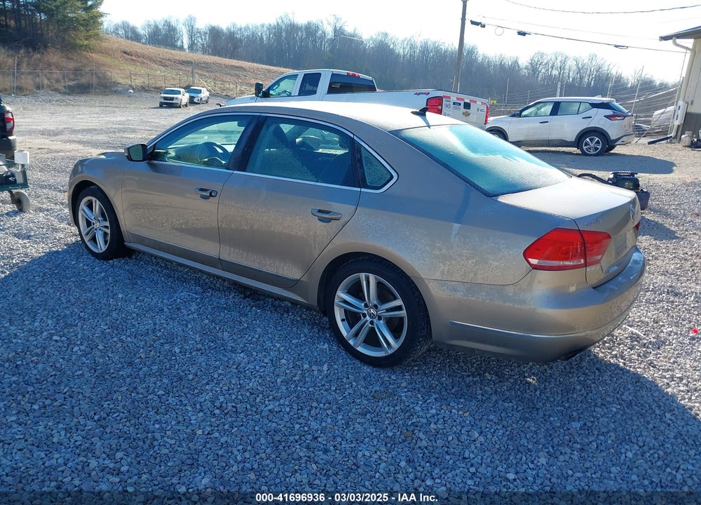 2015 VOLKSWAGEN PASSAT VIN: 1VWBT7A31FC029545