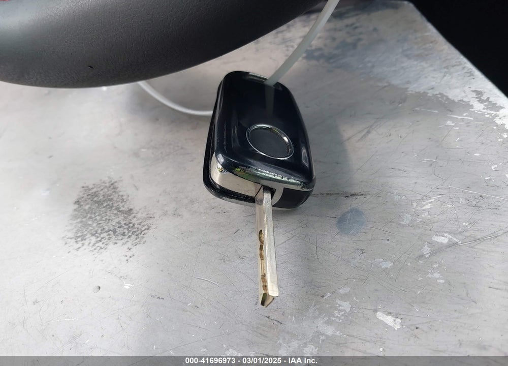 2017 CHEVROLET IMPALA VIN: 1G1105S3XHU115047
