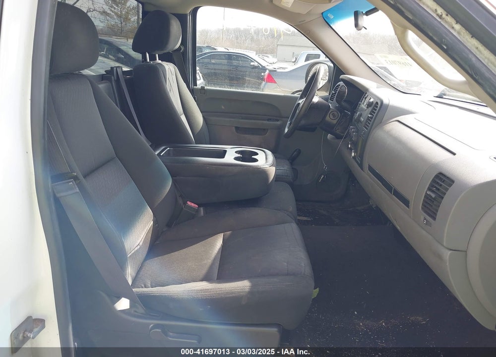 2011 GMC SIERRA 1500 WORK TRUCK VIN: 1GTN1TEX0BZ104125