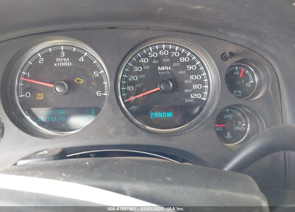 2010 CHEVROLET SUBURBAN 1500 VIN: 1GNUCHE01AR174986