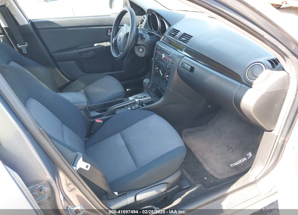 2007 MAZDA 3 I VIN: JM1BK32F371734920