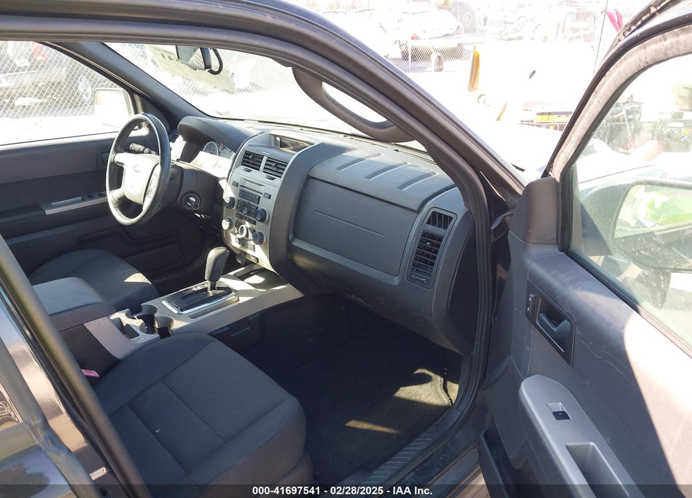 2011 FORD ESCAPE VIN: 1FMCU9D79BKC49915