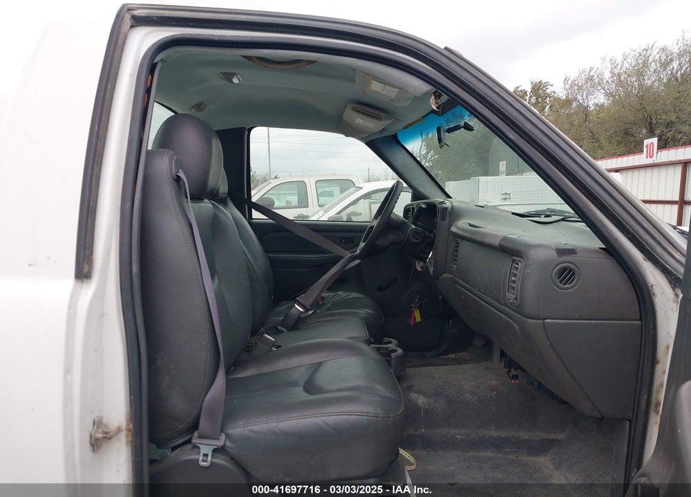 2004 CHEVROLET SILVERADO 2500HD VIN: 1GCHC24U54E304159