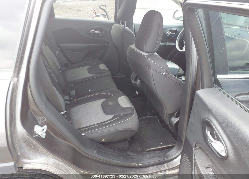 2014 JEEP CHEROKEE LATITUDE VIN: 1C4PJMCB1EW230859