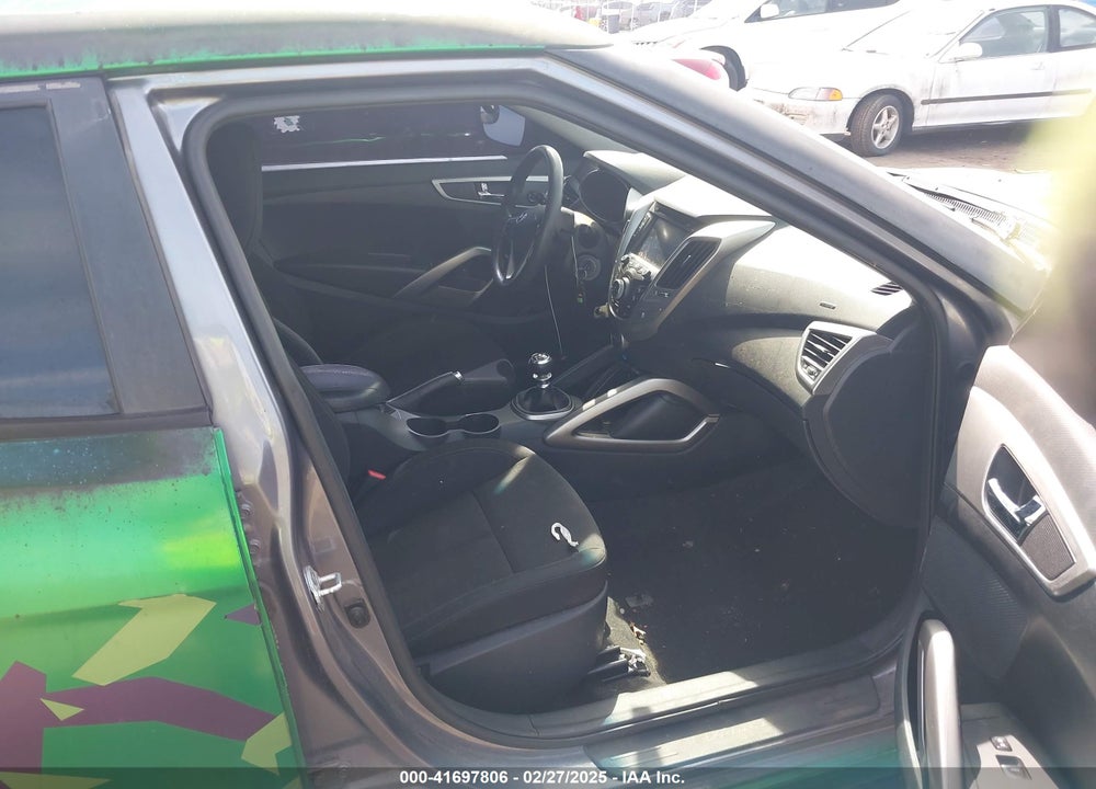 2013 HYUNDAI VELOSTER VIN: KMHTC6AD4DU139681