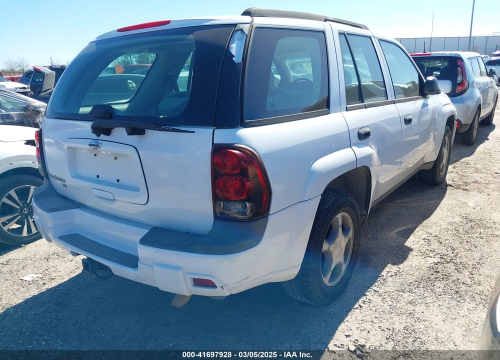 2007 CHEVROLET TRAILBLAZER VIN: 1GNDS13S072154177