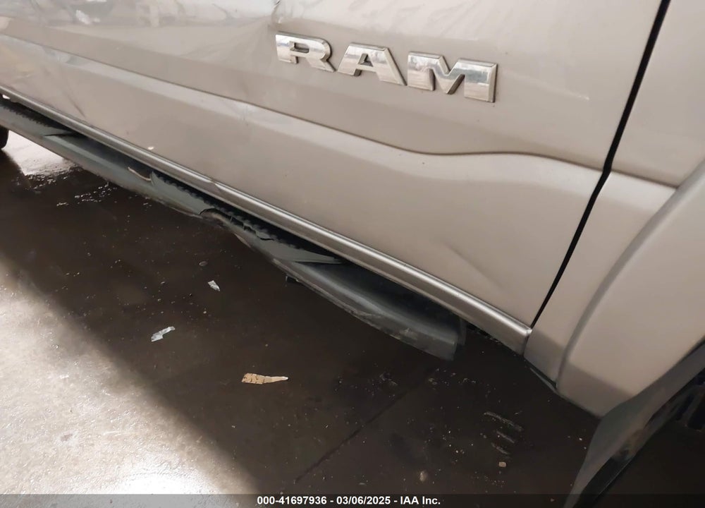 2020 RAM 1500 LAIE  4X4 5'7 BOX VIN: 1C6SRFJT7LN219241