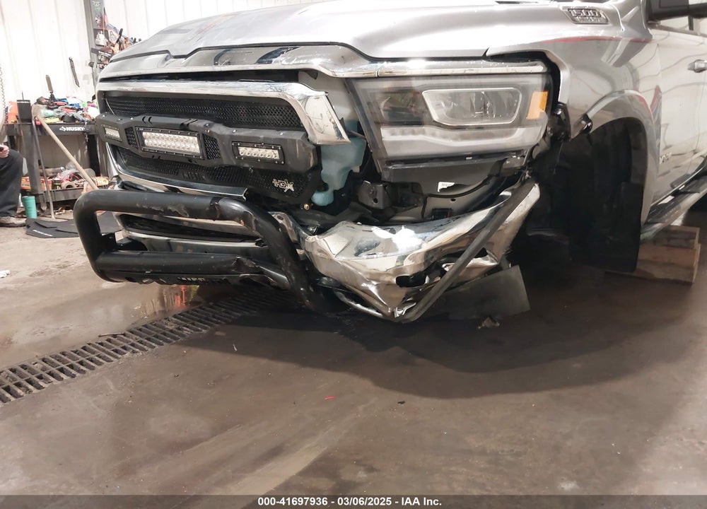2020 RAM 1500 LAIE  4X4 5'7 BOX VIN: 1C6SRFJT7LN219241