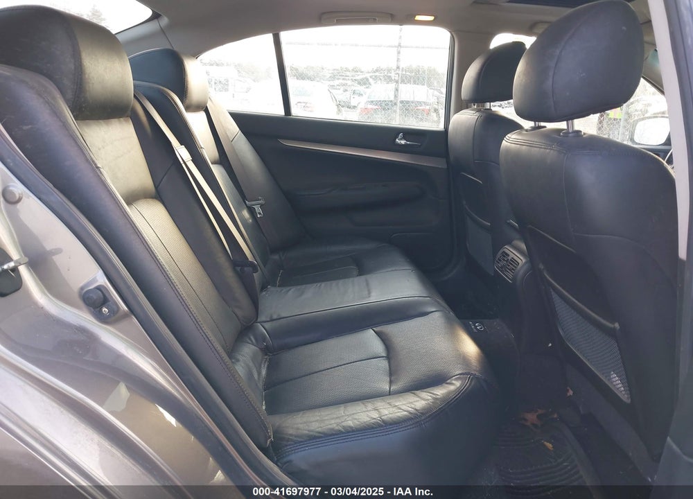 2011 INFINITI G37X VIN: JN1CV6AR9BM401852