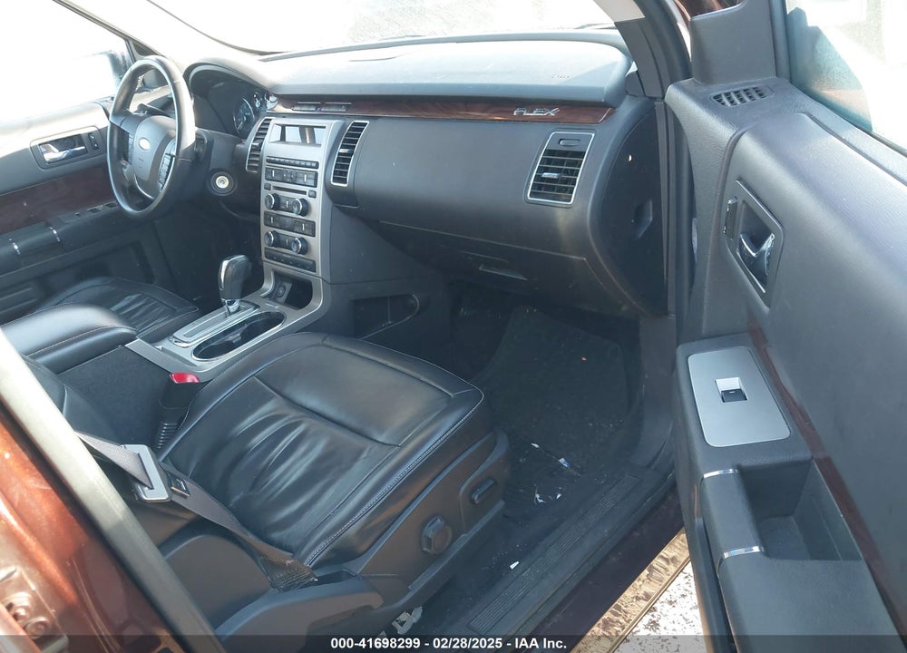 2010 FORD FLEX VIN: 2FMHK6CT6ABA00067