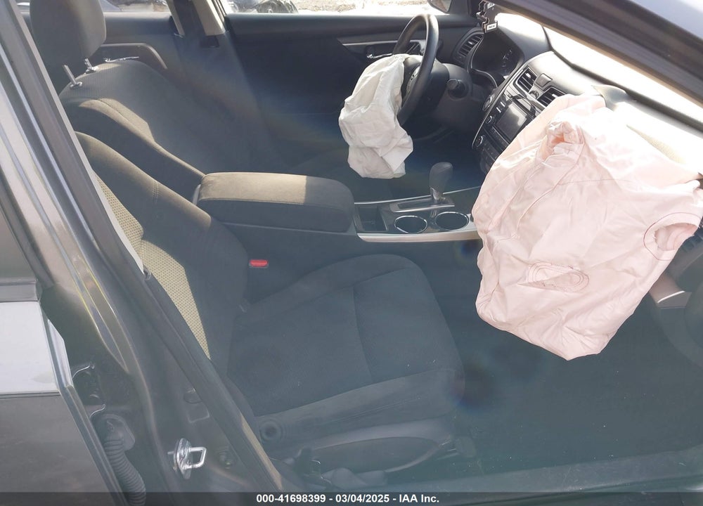 2014 NISSAN ALTIMA VIN: 1N4AL3AP3EN242600