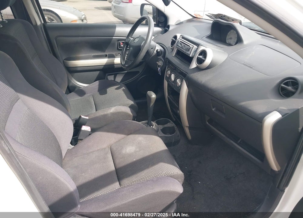 2004 SCION XA VIN: JTKKT624040068820