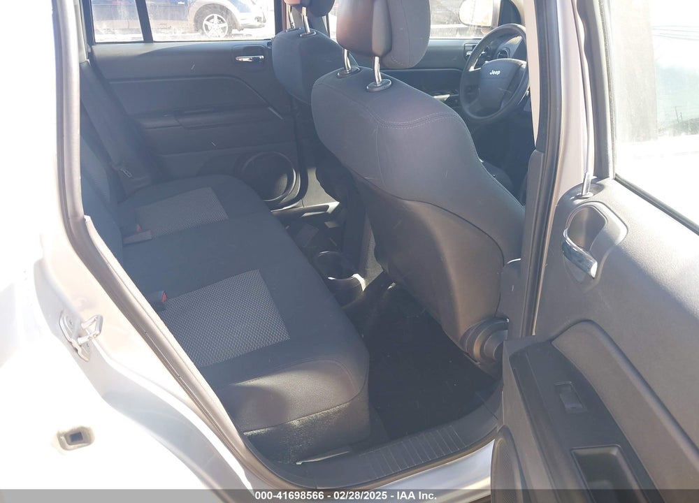 2010 JEEP COMPASS VIN: 1J4NF4FB3AD553170