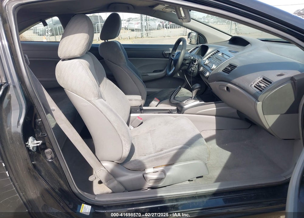 2009 HONDA CIVIC LX VIN: 2HGFG12689H541840