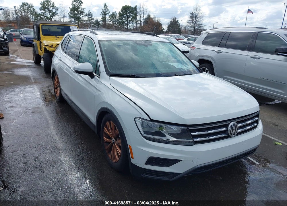 2018 VOLKSWAGEN TIGUAN VIN: 3VV2B7AX7JM095289