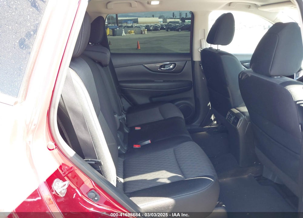 2017 NISSAN ROGUE VIN: JN8AT2MT2HW400778
