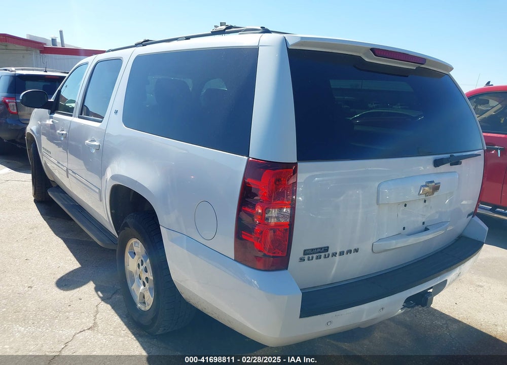 2011 CHEVROLET SUBURBAN 1500 VIN: 1GNSCJE07BR342646