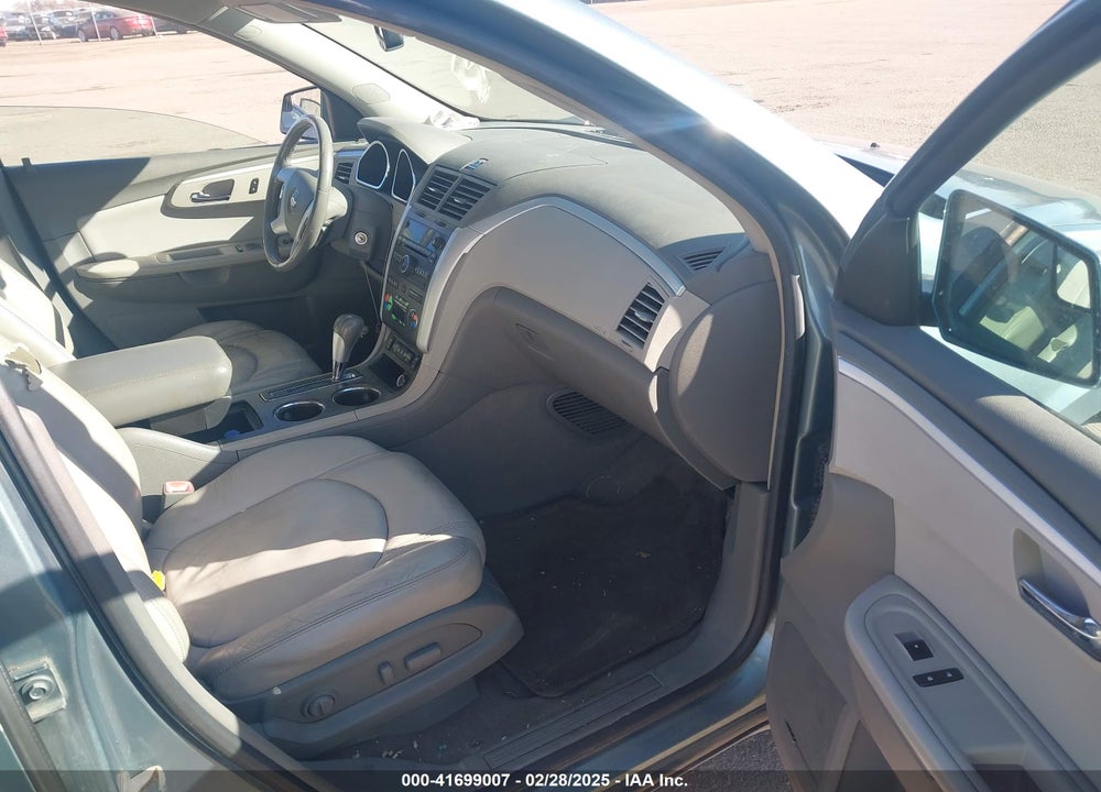 2009 CHEVROLET TRAVERSE LT VIN: 1GNER23D49S176371