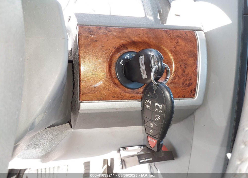 2008 CHRYSLER TOWN & COUNTRY TOURING VIN: 2A8HR54P58R671770