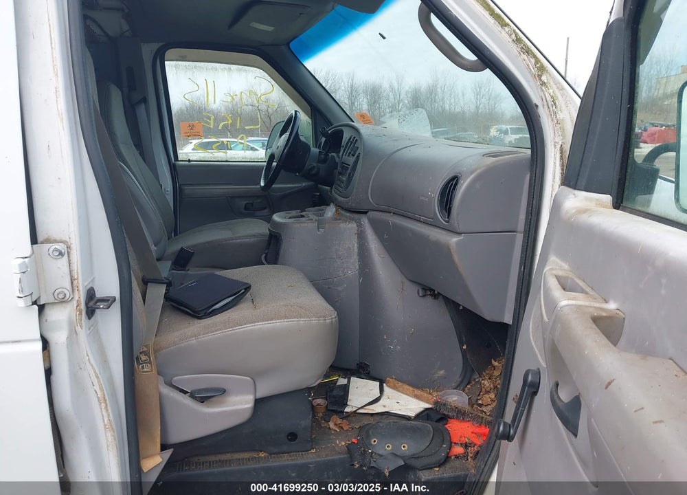 2002 FORD E-350 SUPER DUTY VIN: 1FTSS34S92HA70813