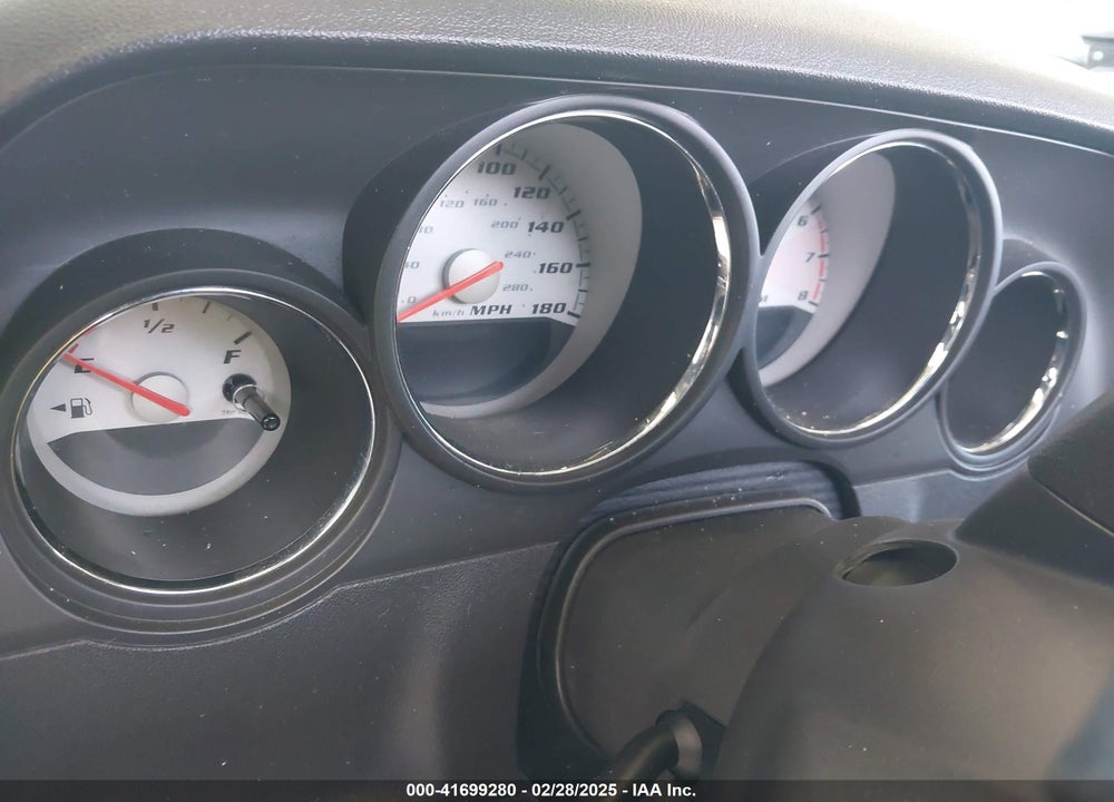 2009 DODGE CHALLENGER SRT8 VIN: 2B3LJ74W59H579918