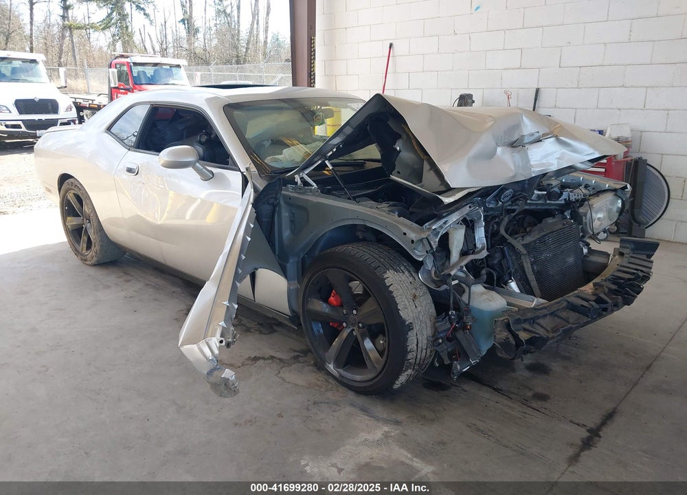 2009 DODGE CHALLENGER SRT8 VIN: 2B3LJ74W59H579918