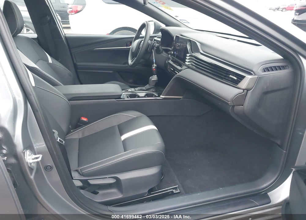 2025 TOYOTA CAMRY SE VIN: 4T1DAACK2SU525392