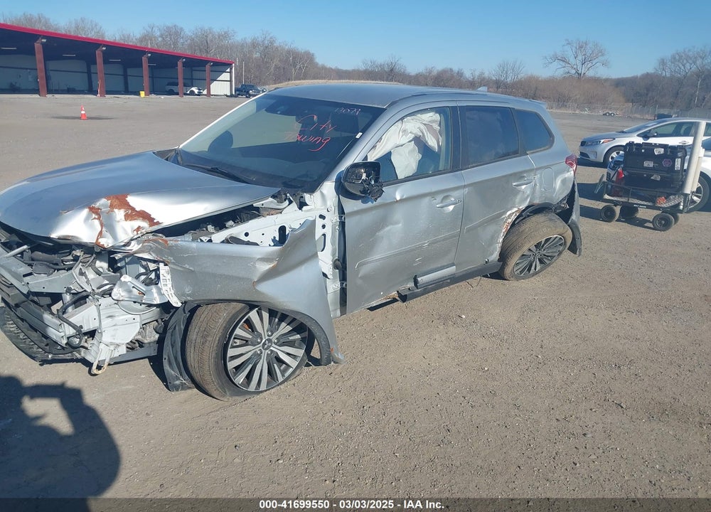 2020 MITSUBISHI OUTLANDER VIN: JA4AD3A38LZ003158
