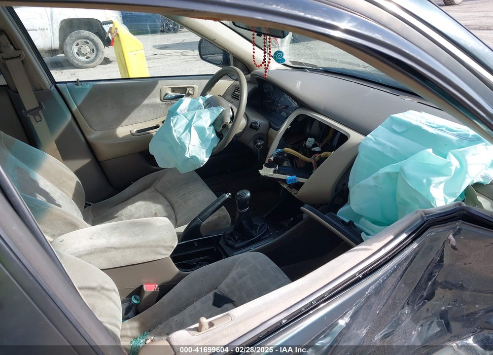 2001 HONDA ACCORD VIN: 1HGCG65801A058973