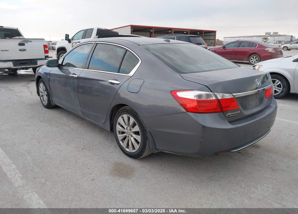 2013 HONDA ACCORD VIN: 1HGCR2F84DA100549