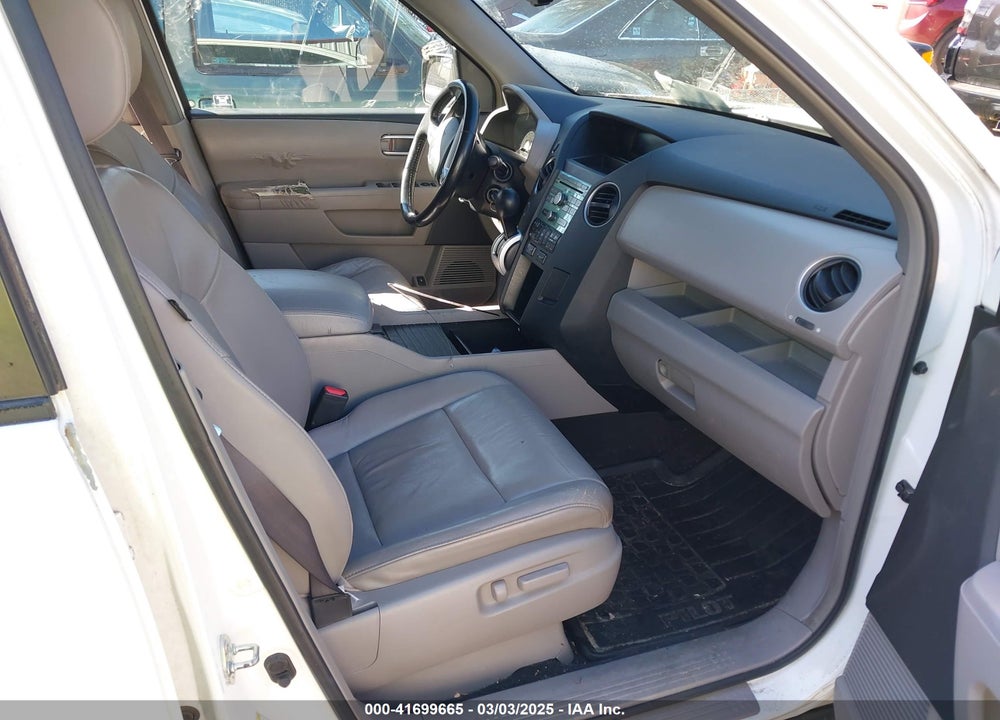 2009 HONDA PILOT EX-L VIN: 5FNYF48509B051781