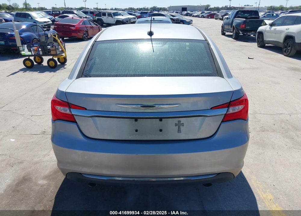 2014 CHRYSLER 200 VIN: 1C3CCBCG0EN172326