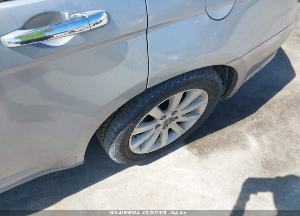 2014 CHRYSLER 200 VIN: 1C3CCBCG0EN172326