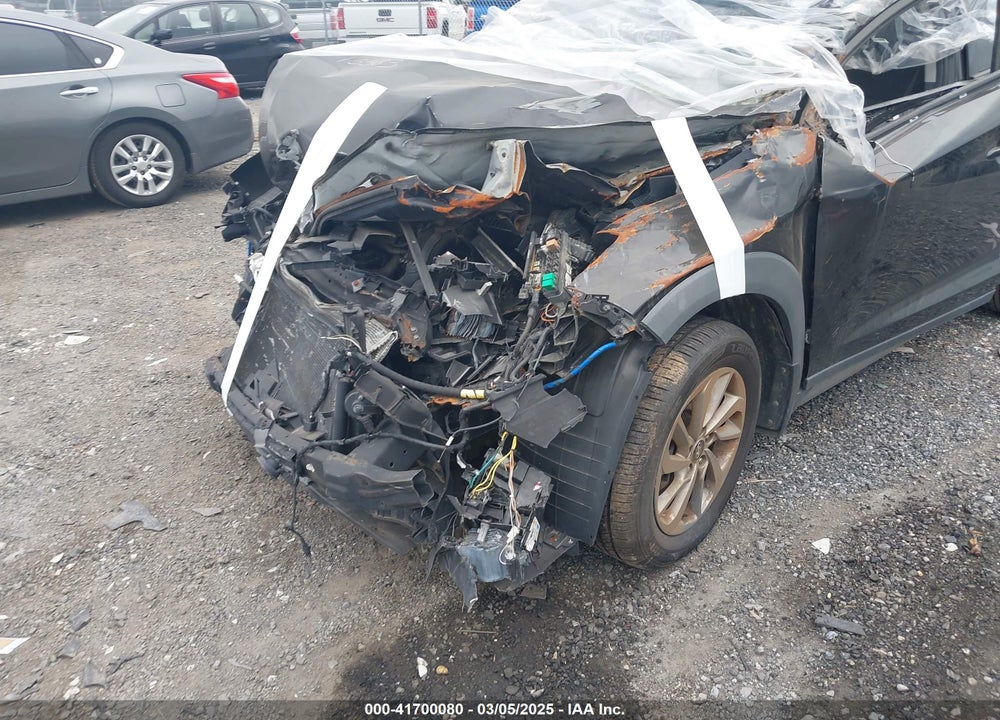 2017 HYUNDAI TUCSON VIN: KM8J3CA40HU263281