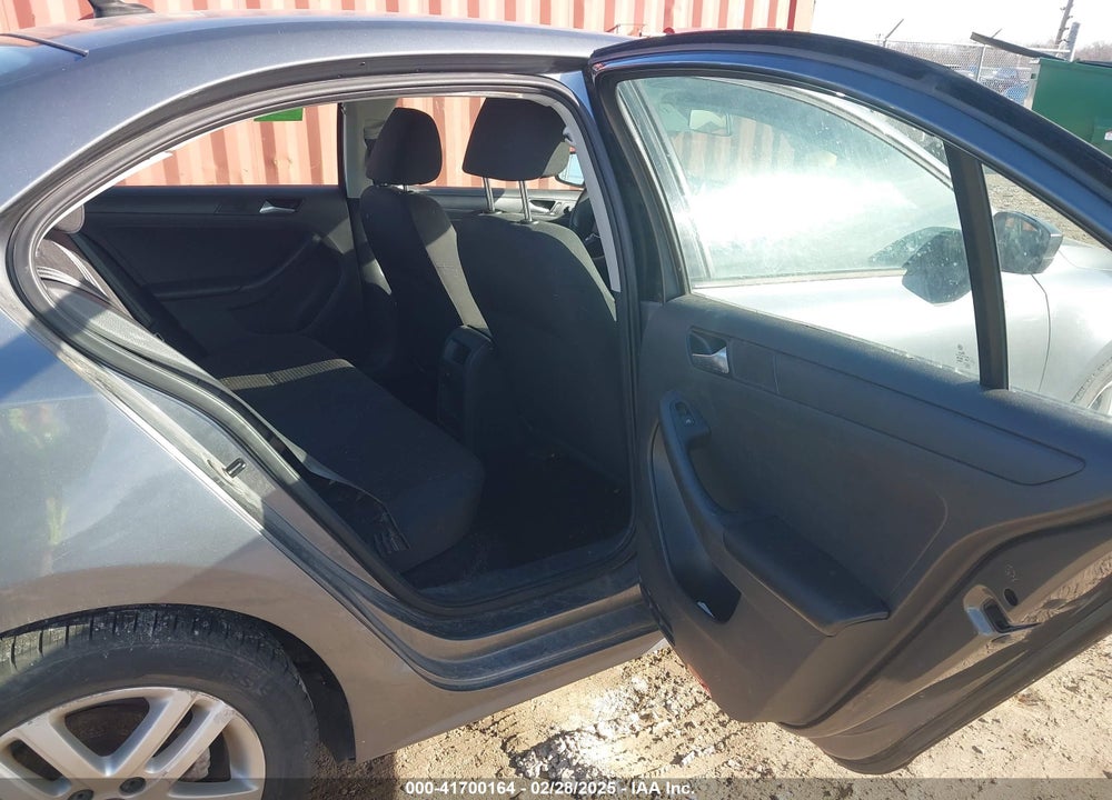 2015 VOLKSWAGEN JETTA VIN: 3VW2K7AJ3FM350115