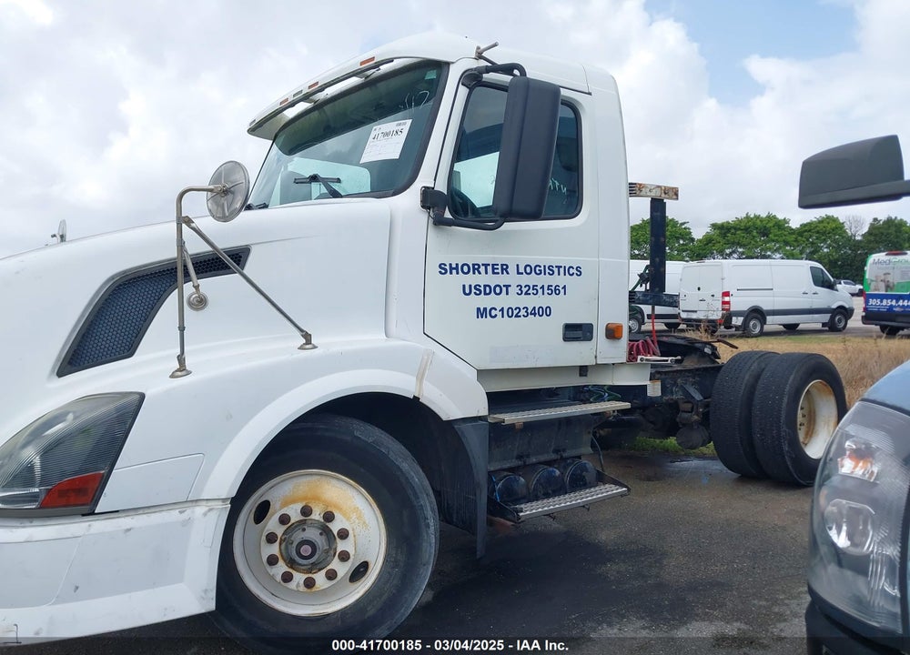 2006 VOLVO VN VIN: 4V4N19TG06N422866