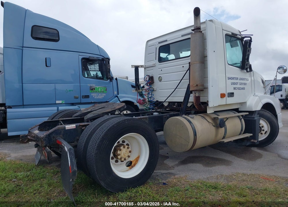 2006 VOLVO VN VIN: 4V4N19TG06N422866