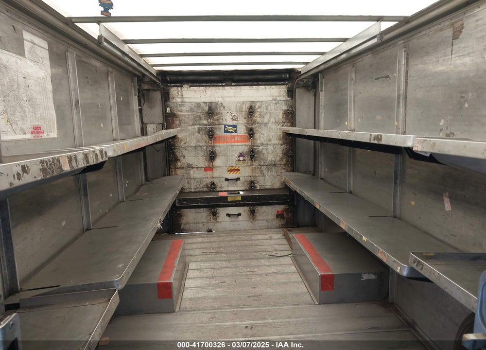 2006 FREIGHTLINER CHASSIS M LINE WALK-IN VAN VIN: 4UZAANBW16CW06586