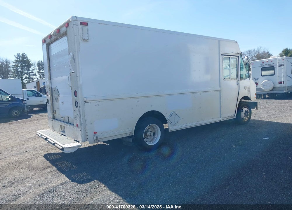 2006 FREIGHTLINER CHASSIS M LINE WALK-IN VAN VIN: 4UZAANBW16CW06586