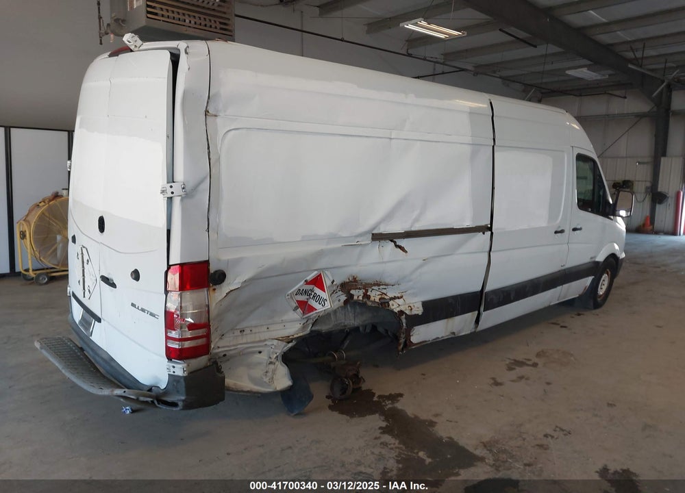 2014 MERCEDES-BENZ SPRINTER 2500 HIGH ROOF VIN: WD3PE8DE6E5825520