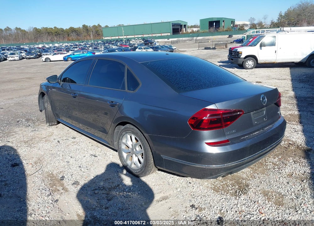2018 VOLKSWAGEN PASSAT 2.0T R-LINE/2.0T S VIN: 1VWAA7A32JC023361